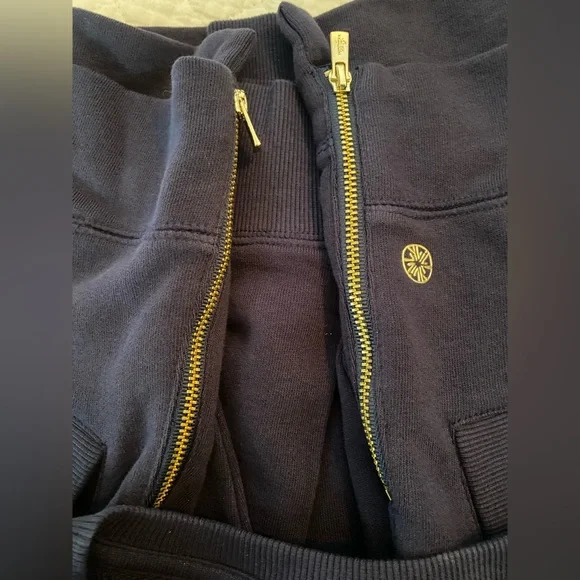 Lilly Pulitzer NAVY Beach Comber pullover - Picture 10 of 11